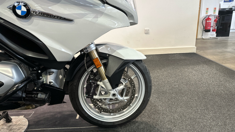 BMW R1250 RT LE (20MY)